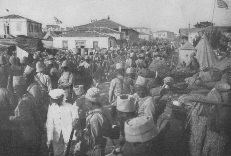 Французские колониальные солдаты в Мадрасе