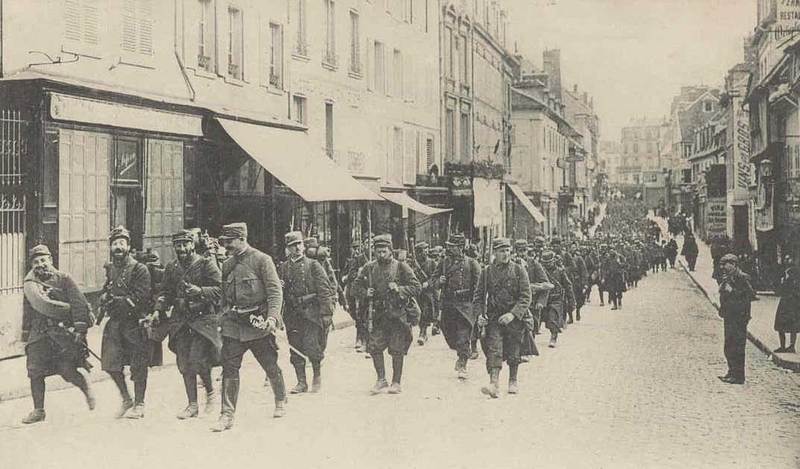 Французская пехота на марше, начало войны