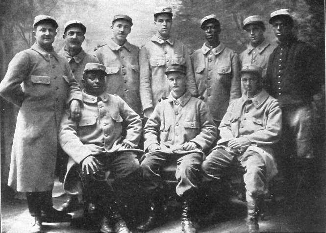 Члены Французского Легиона в Париже, 7 июля 1915.
