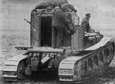 Британский легкий танк "Whippet".
